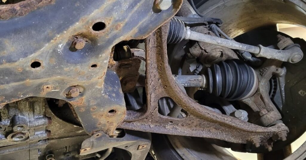 Corrosion du berceau : causes, risques et solutions efficaces corrosion-du-berceau